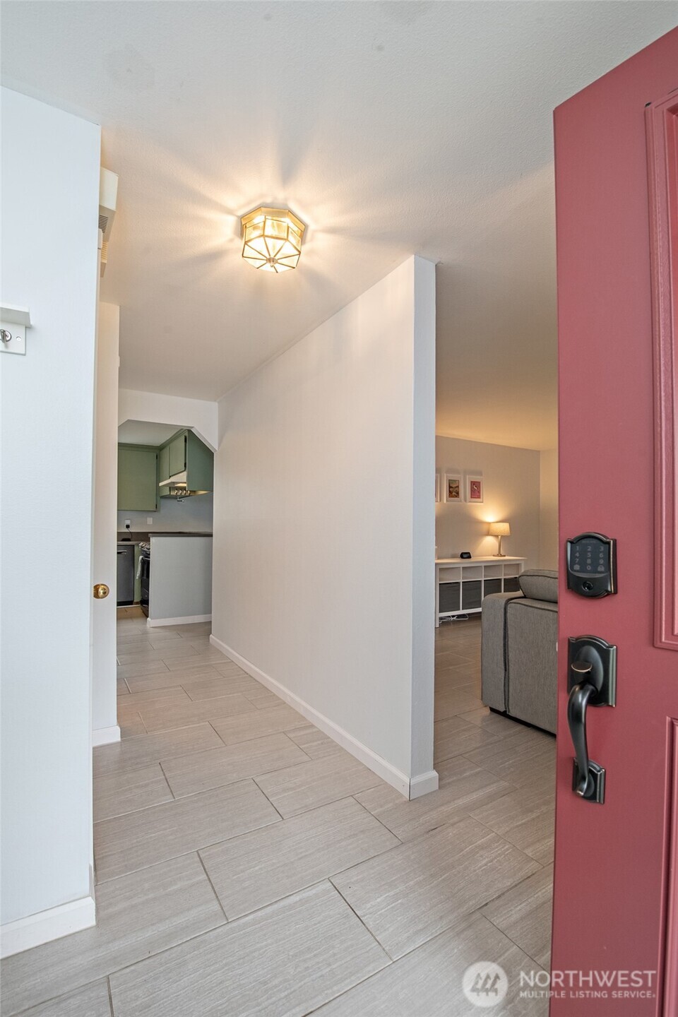 4348 E E Street , Tacoma, WA 98404