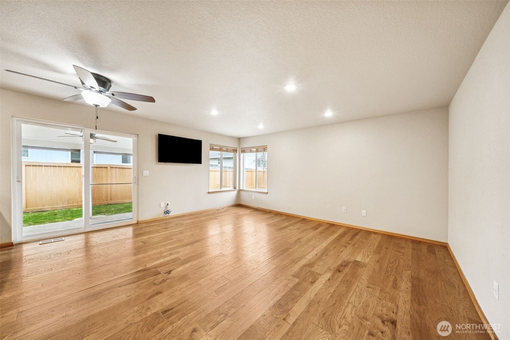 2951 Campus Prairie Loop NE, Lacey, WA 98516