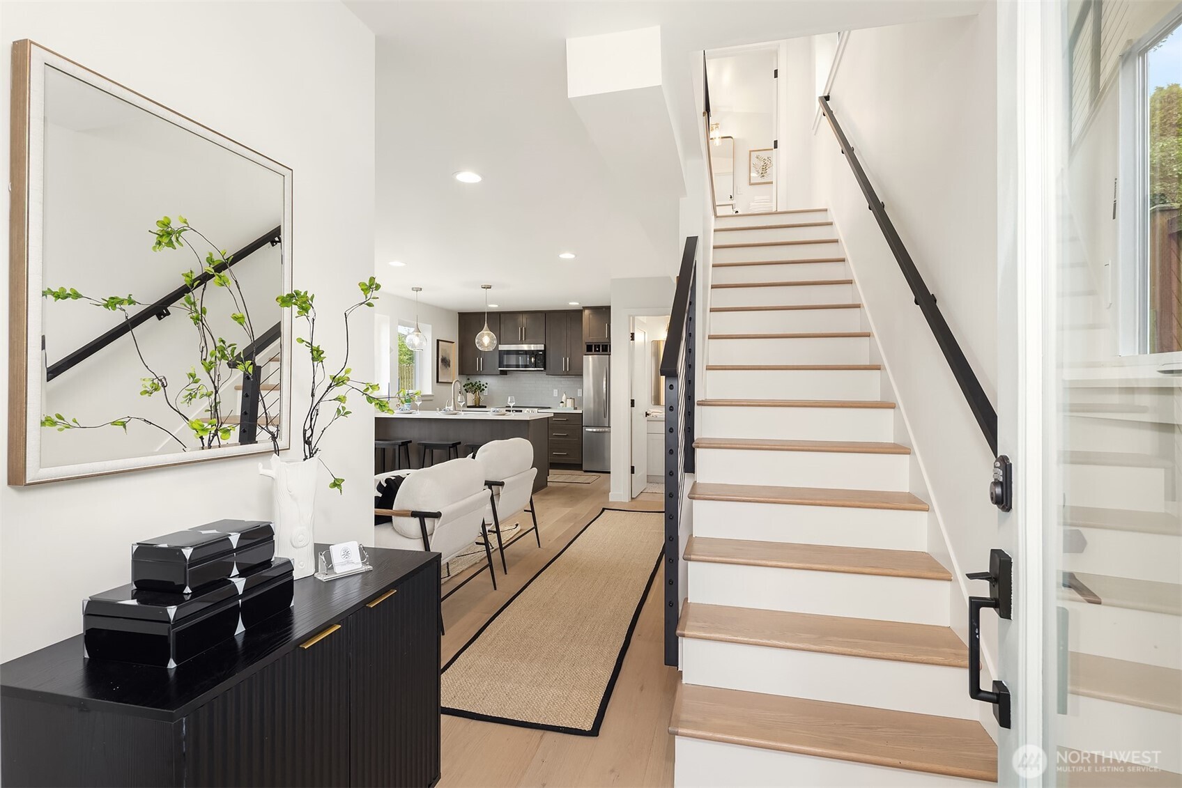 7521 12th Avenue NW, Seattle, WA 98117