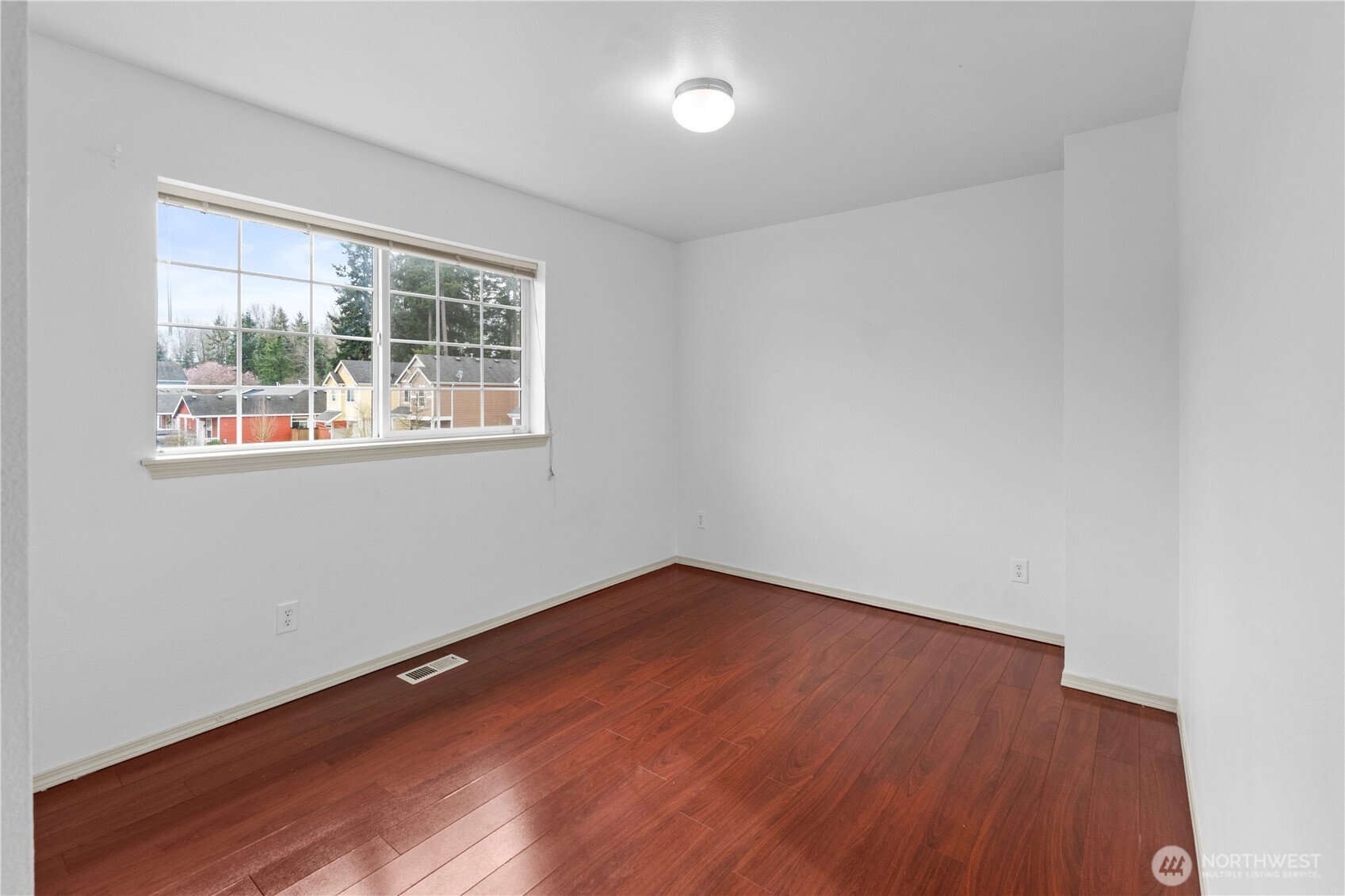 11203 6th Avenue E, Tacoma, WA 98445