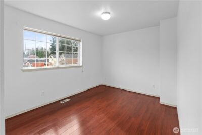 11203 6th Avenue E, Tacoma, WA 98445 - Photo 24