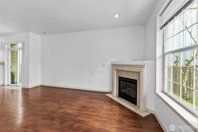 11203 6th Avenue E, Tacoma, WA 98445 - Photo 9