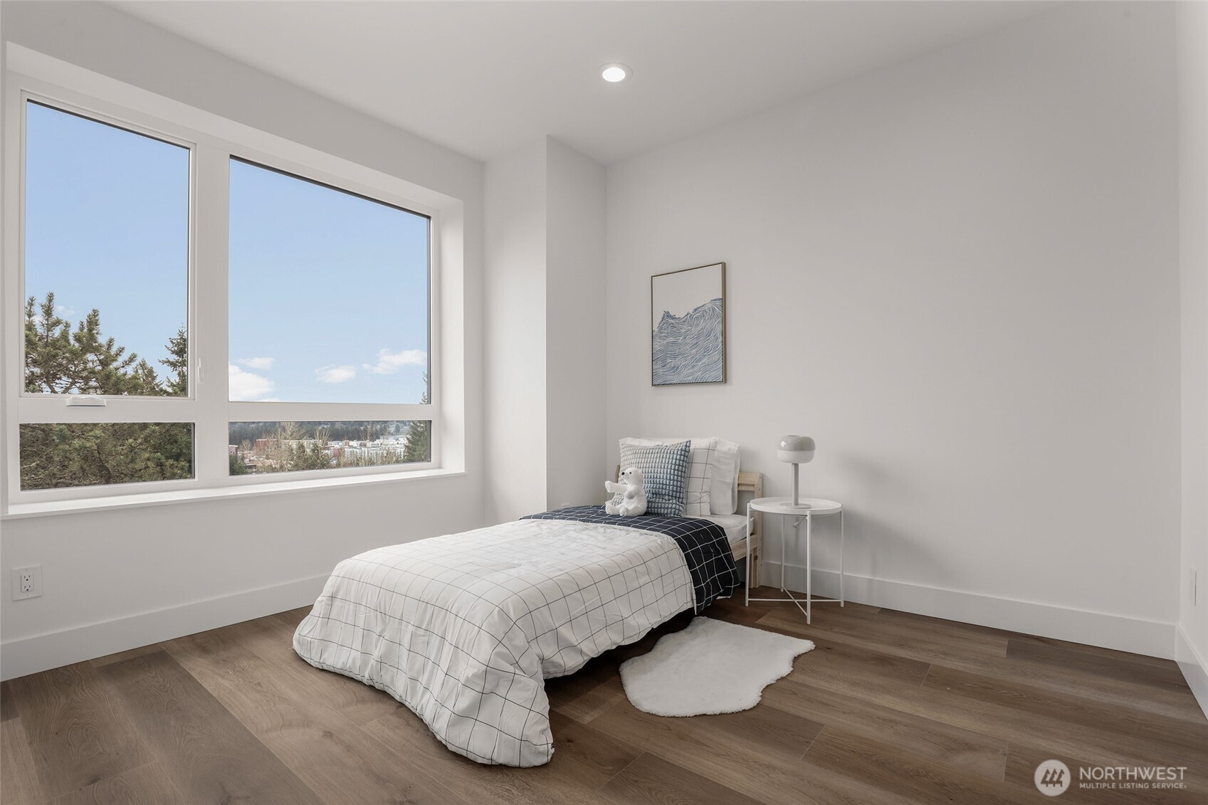 8923 166th Ave NE #103, Redmond, WA 98052