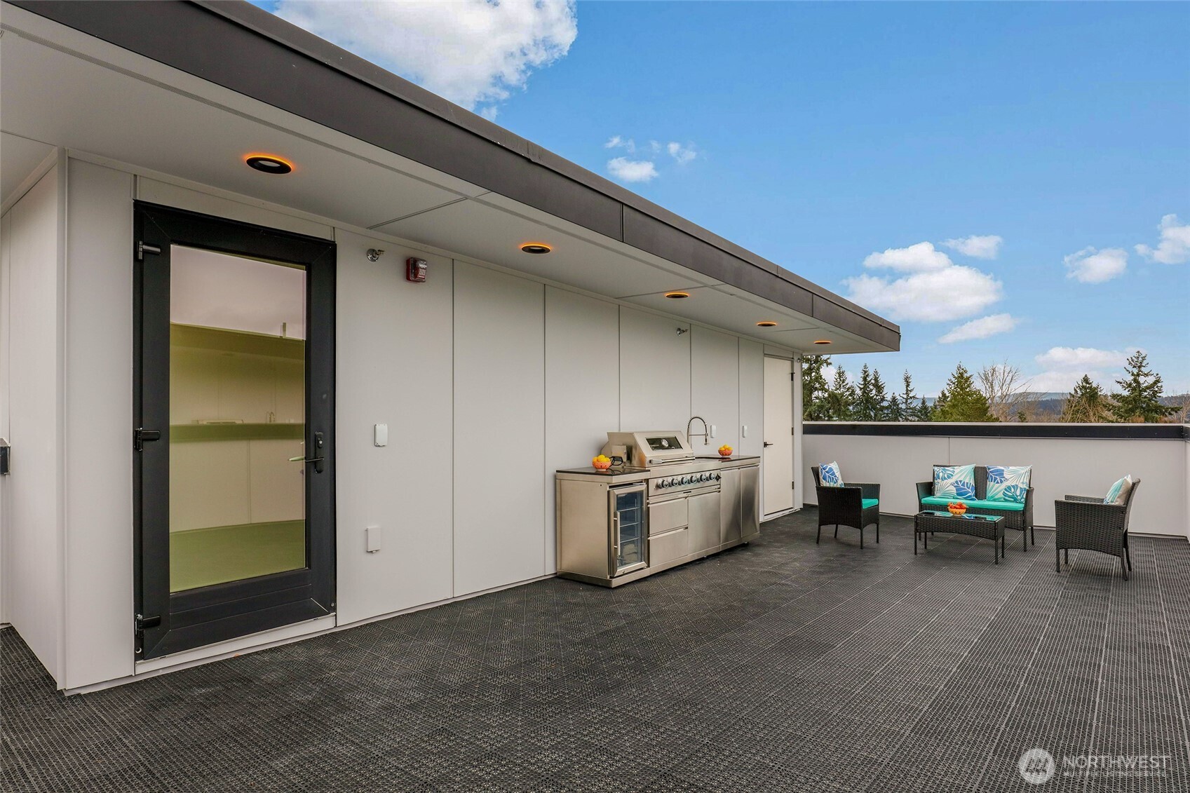 8923 166th Ave NE #103, Redmond, WA 98052