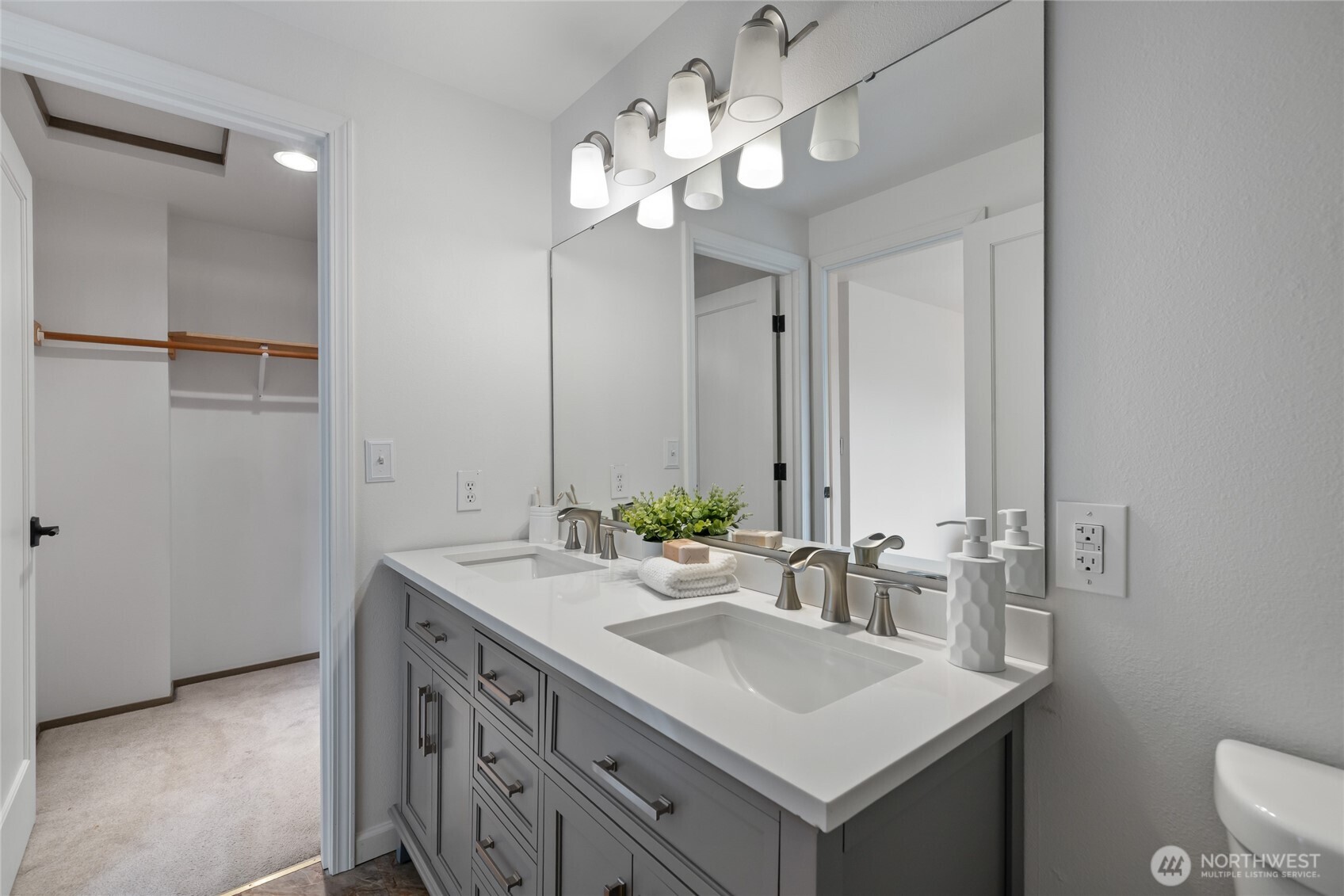 8632 S Asotin Street , Tacoma, WA 98444