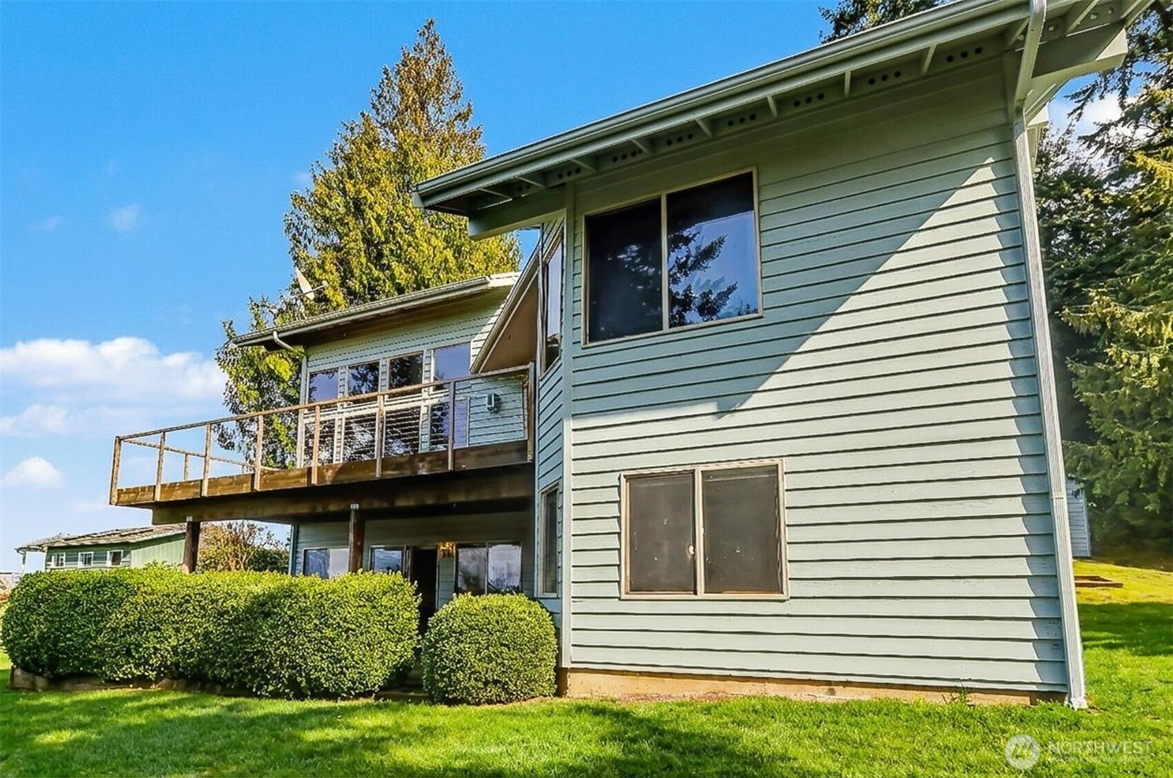 2710 Viewcrest Avenue , Everett, WA 98203