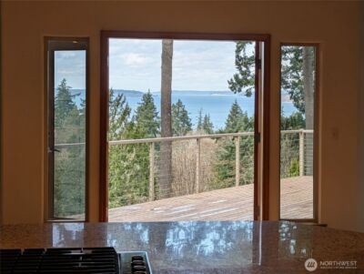 2710 Viewcrest Avenue , Everett, WA 98203 - Photo 38