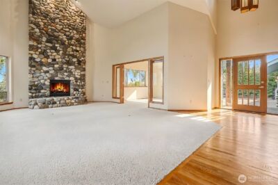 2710 Viewcrest Avenue , Everett, WA 98203 - Photo 7