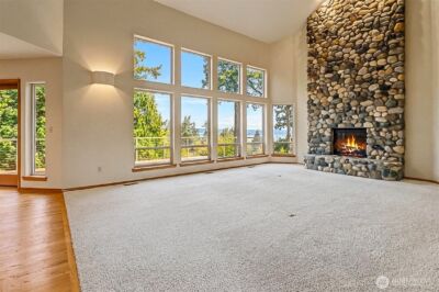 2710 Viewcrest Avenue , Everett, WA 98203 - Photo 8