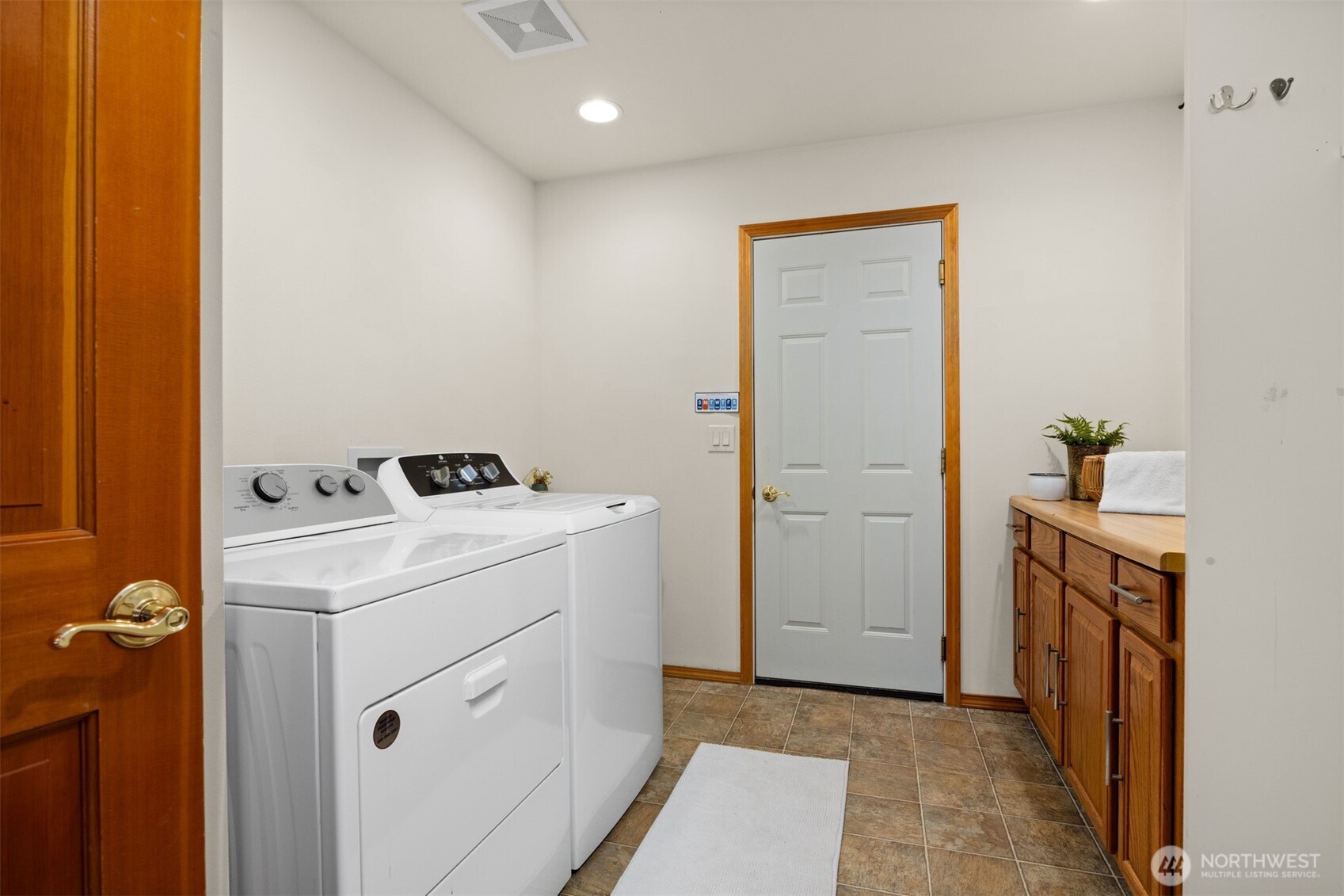 1231 Broad Street , Bellingham, WA 98229