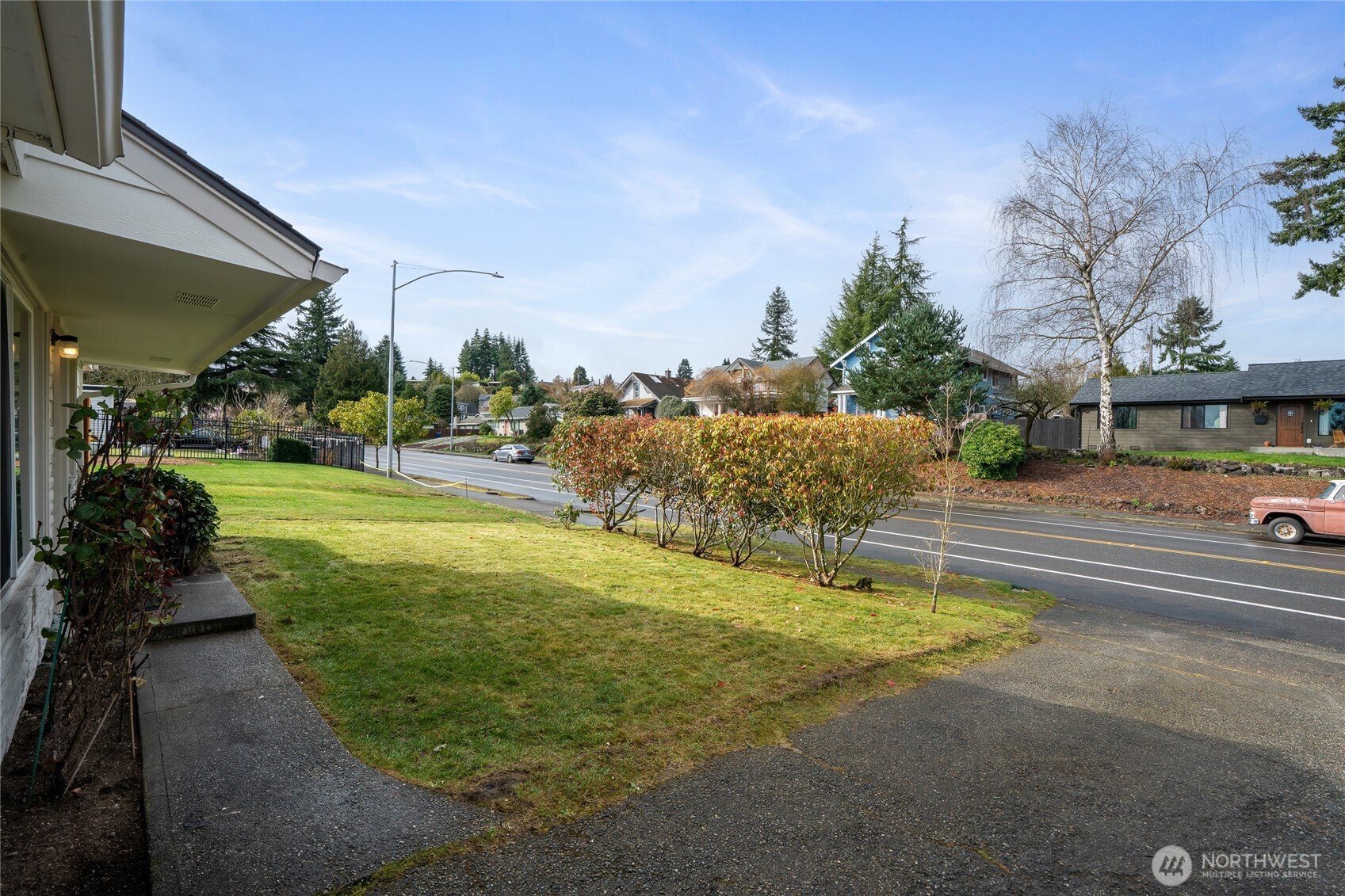 4917 N Vassault Street , Tacoma, WA 98407