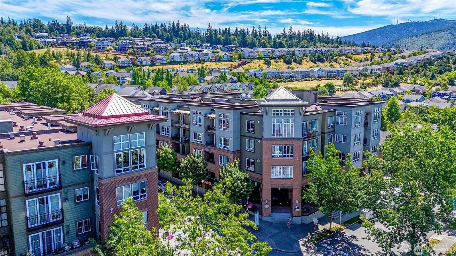 1840 25th Avenue NE #204, Issaquah, WA 98029