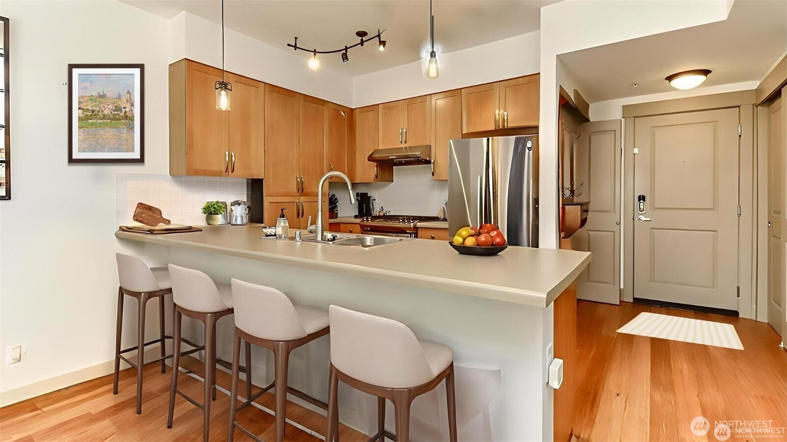 1840 25th Avenue NE #204, Issaquah, WA 98029