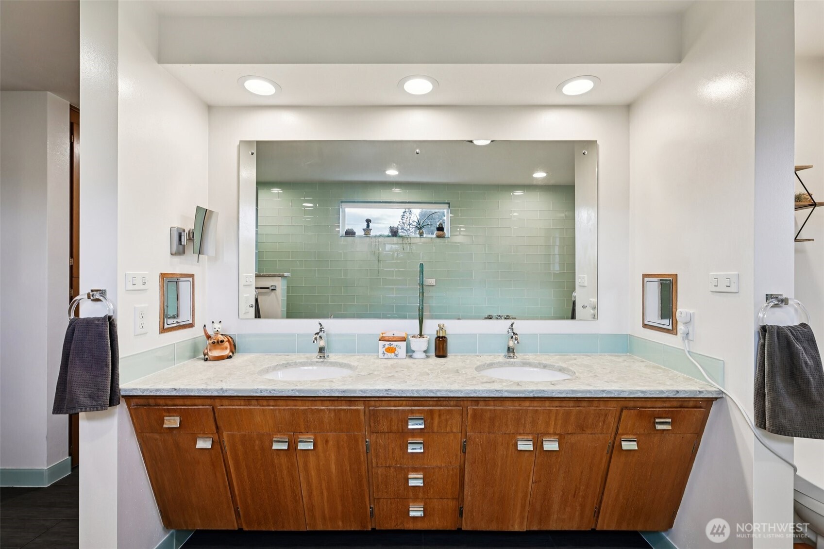 1209 S 10th Street , Mount Vernon, WA 98274