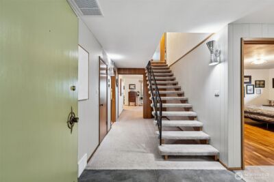 1209 S 10th Street , Mount Vernon, WA 98274 - Photo 2