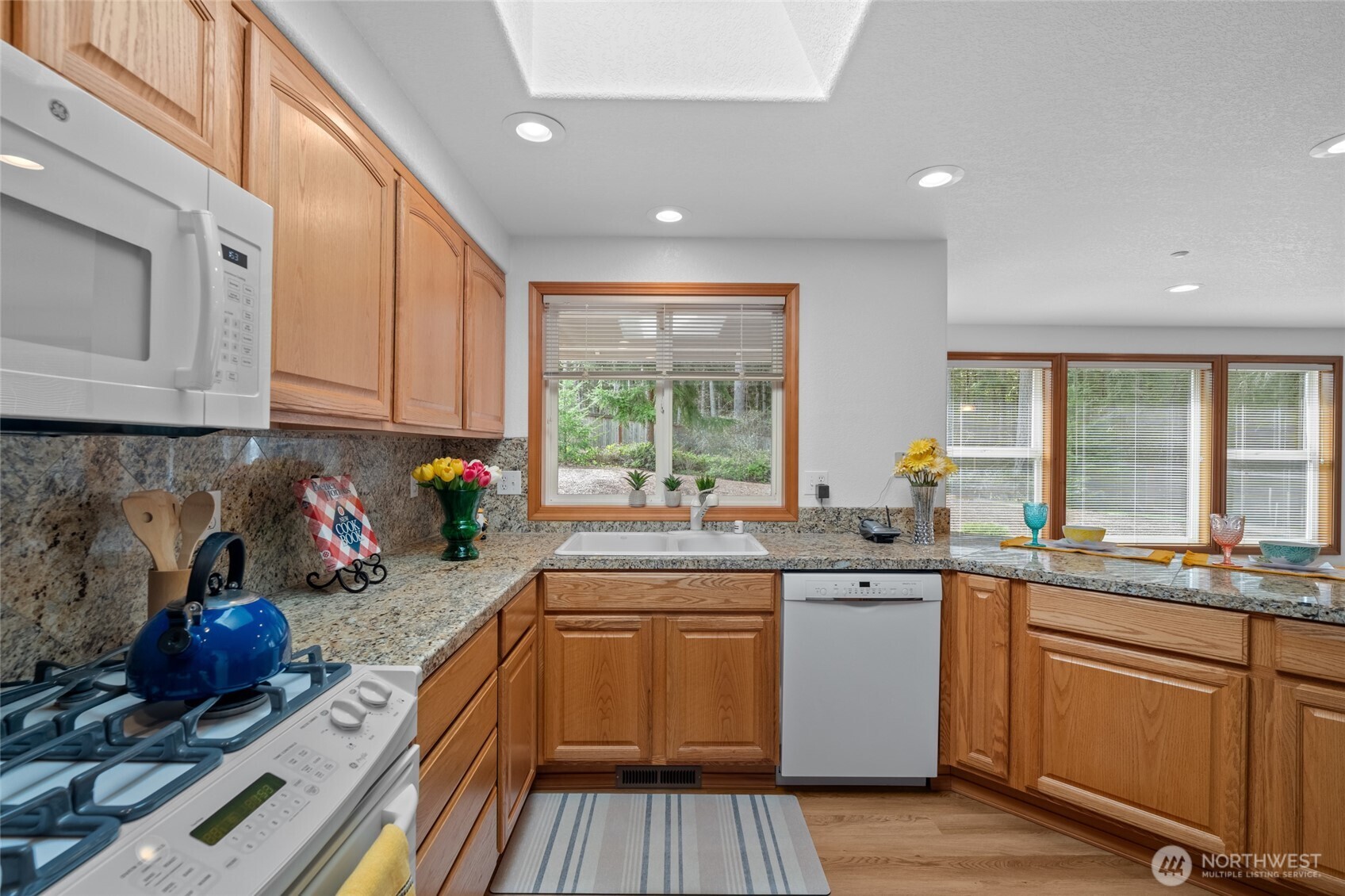 3117 Bonanza Drive NE, Lacey, WA 98516