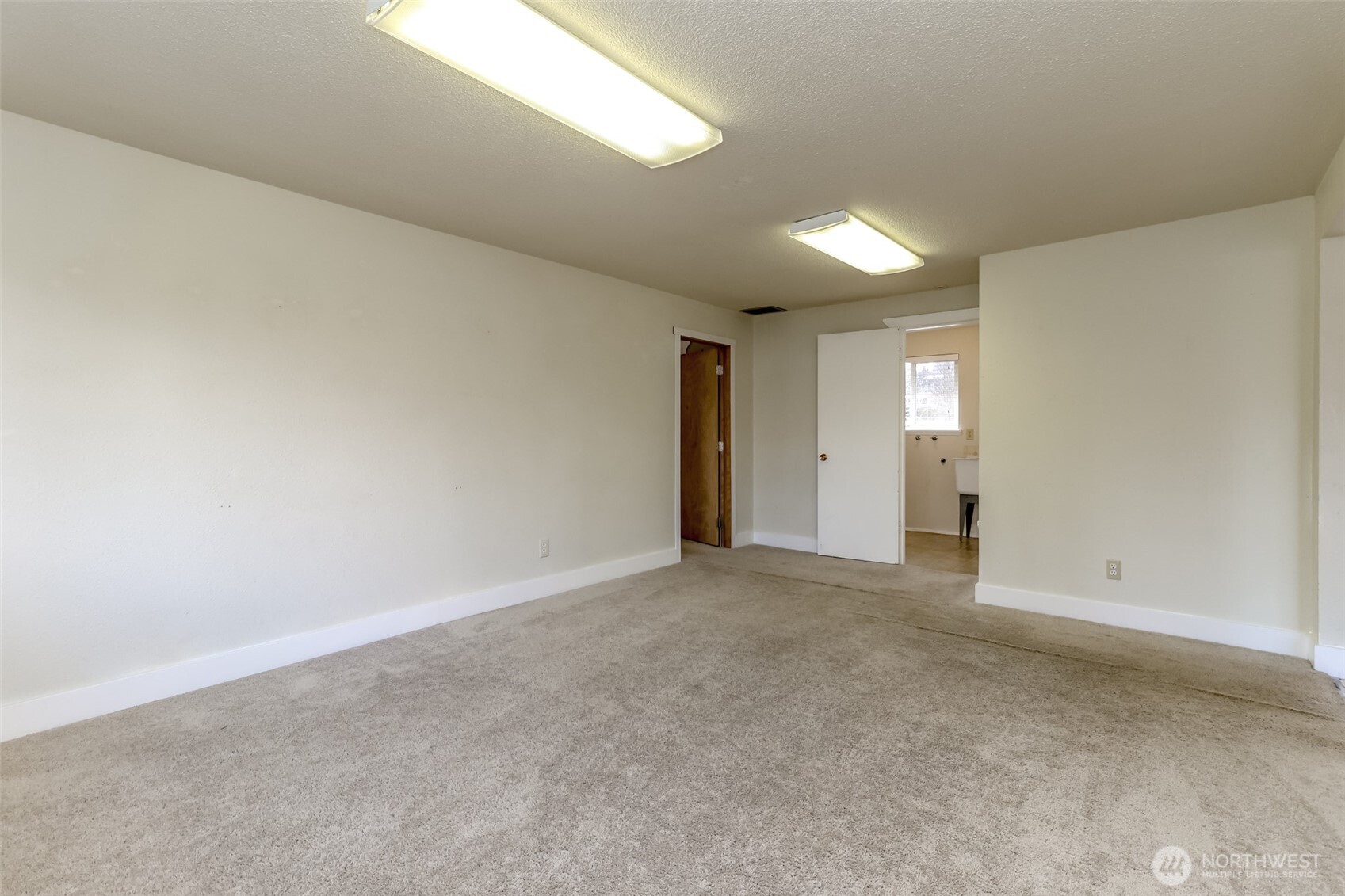 8520 Woodland Avenue E, Puyallup, WA 98371