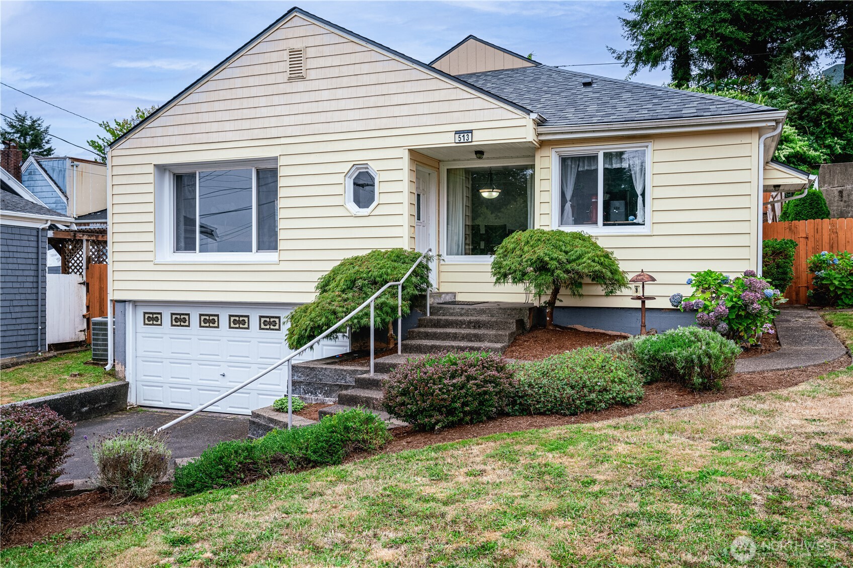 513 3rd Ave , Aberdeen, WA 98520