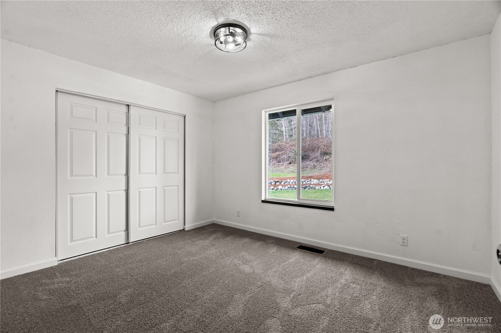 3333 Creek View Court SE, Port Orchard, WA 98366