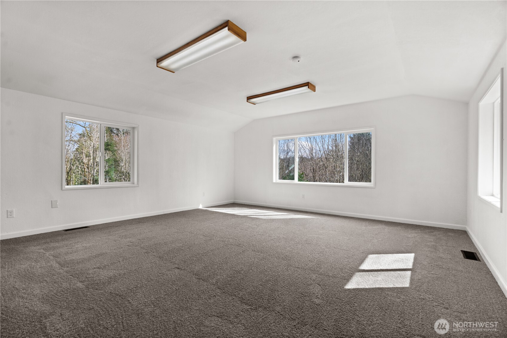 3333 Creek View Court SE, Port Orchard, WA 98366