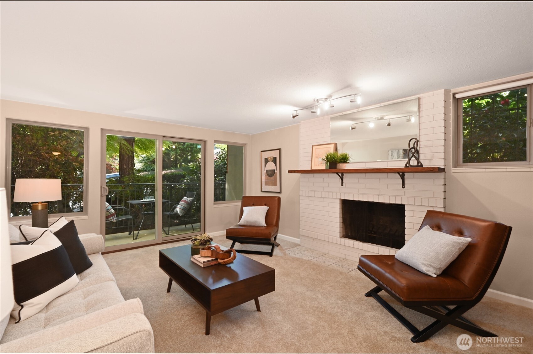 3400 25th Avenue W #101, Seattle, WA 98199