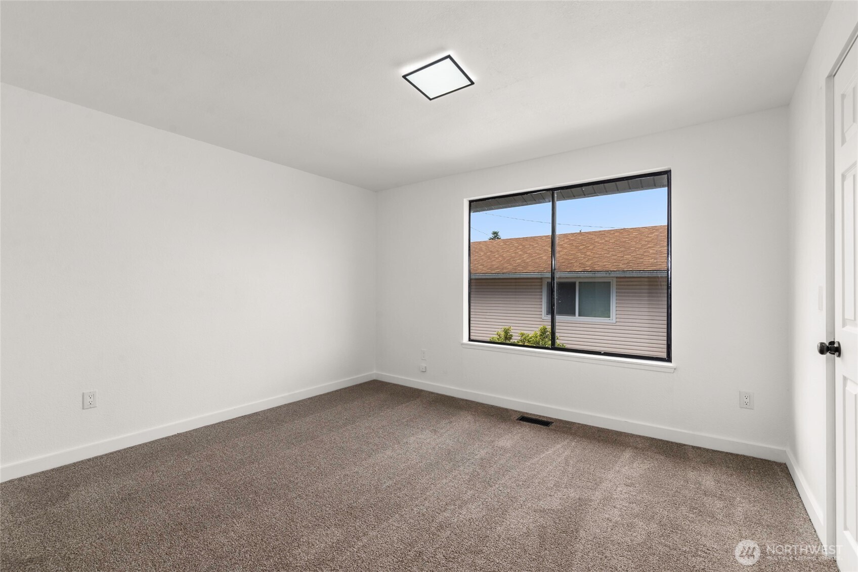 5348 N 47th Street , Tacoma, WA 98407