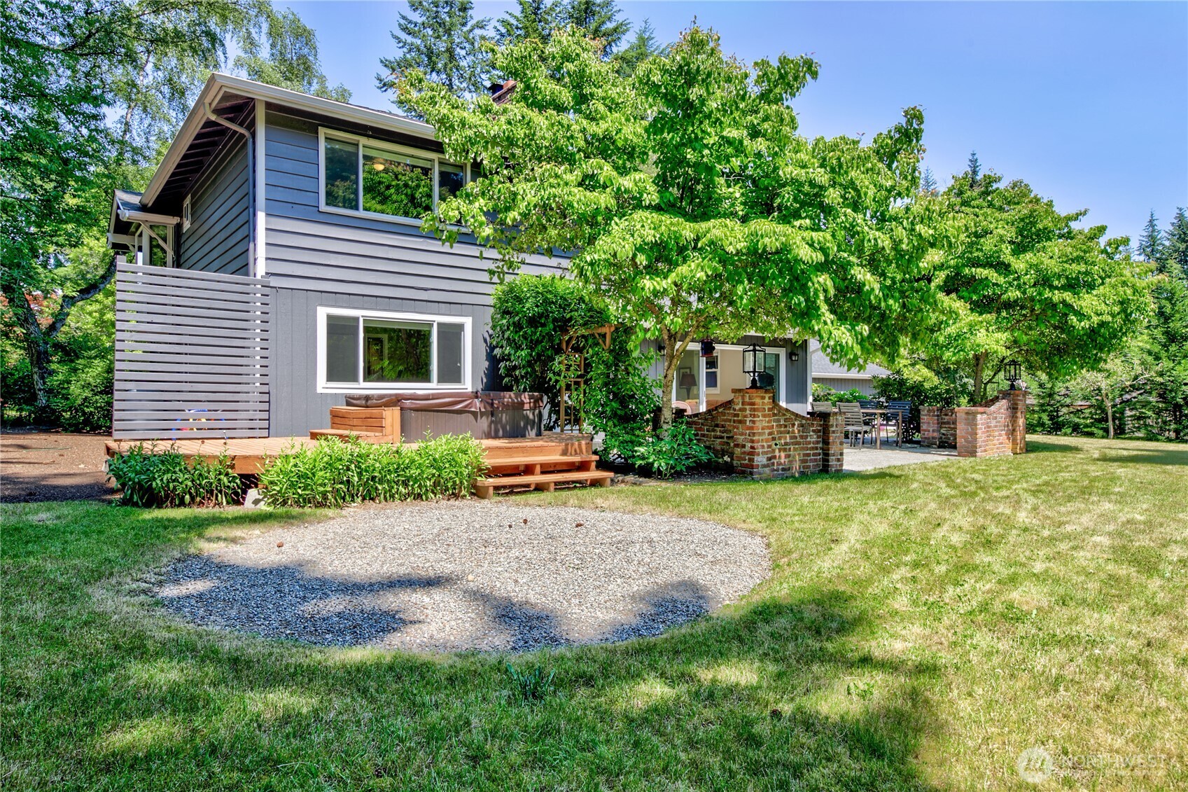 11185 Meadowlark Lane NE, Bainbridge Island, WA 98110