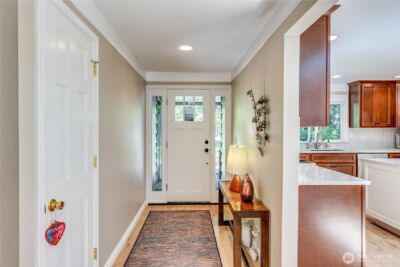 11185 Meadowlark Lane NE, Bainbridge Island, WA 98110 - Photo 3