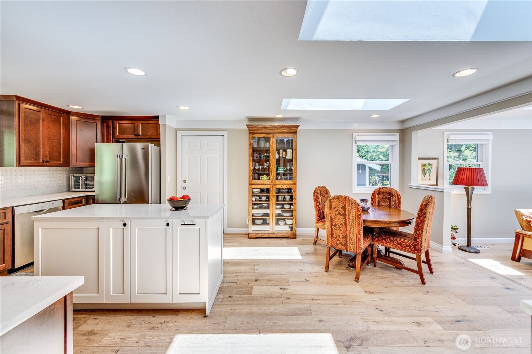 11185 Meadowlark Lane NE, Bainbridge Island, WA 98110