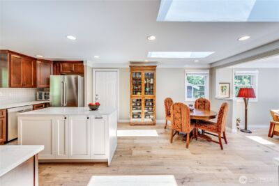 11185 Meadowlark Lane NE, Bainbridge Island, WA 98110 - Photo 4