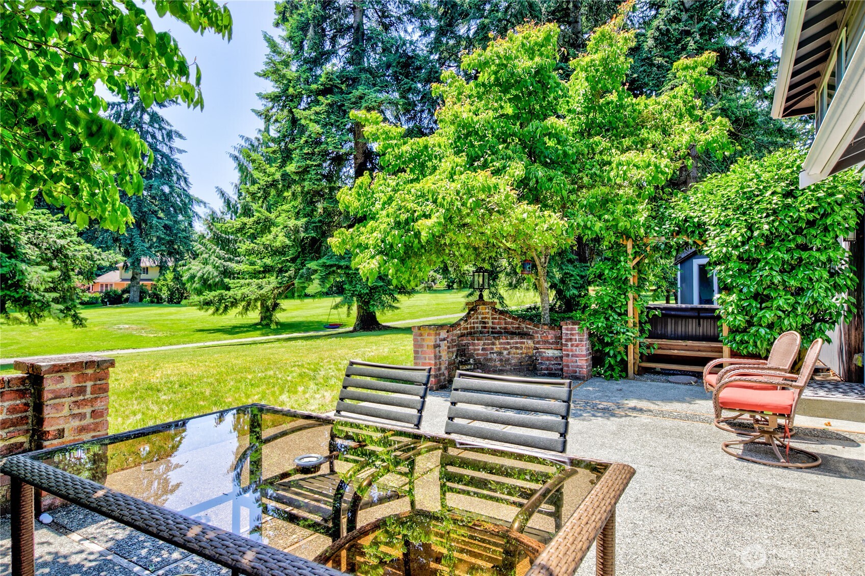 11185 Meadowlark Lane NE, Bainbridge Island, WA 98110