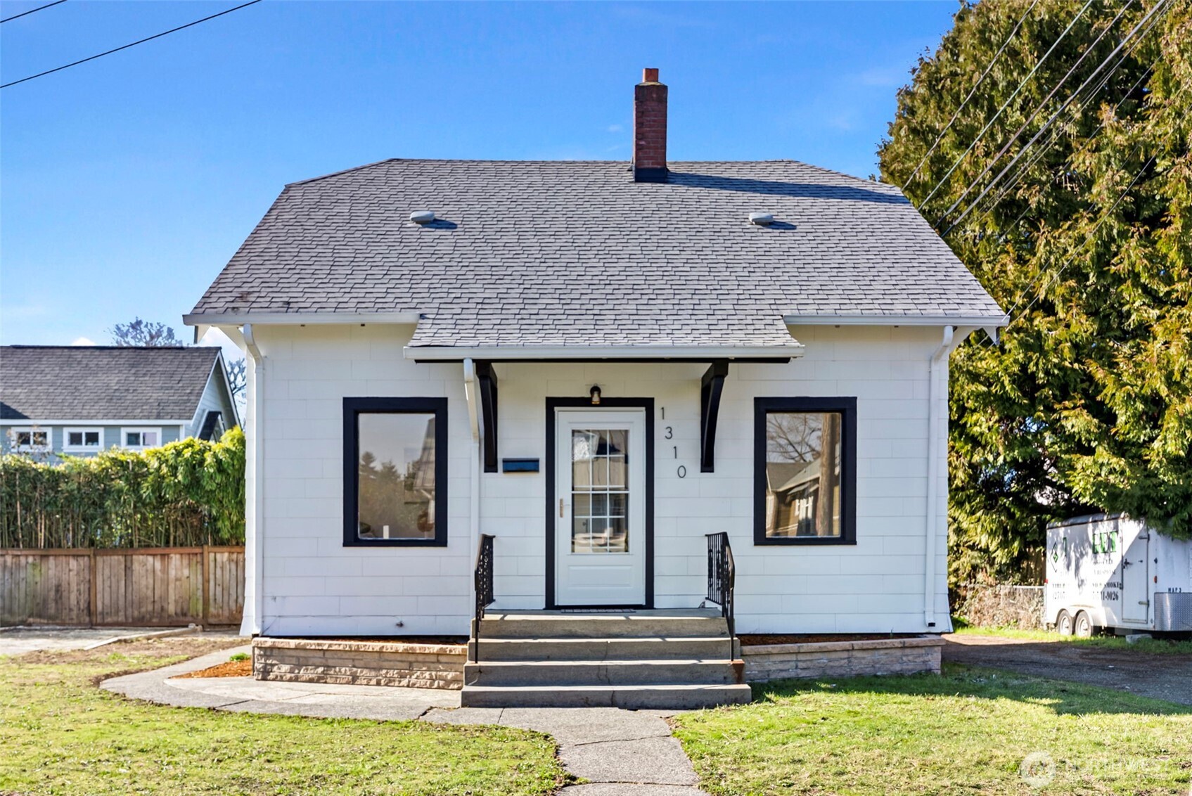 1310 S Pine Street , Tacoma, WA 98405-2473