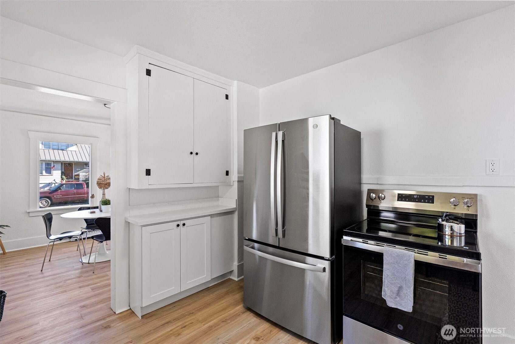 1310 S Pine Street , Tacoma, WA 98405-2473