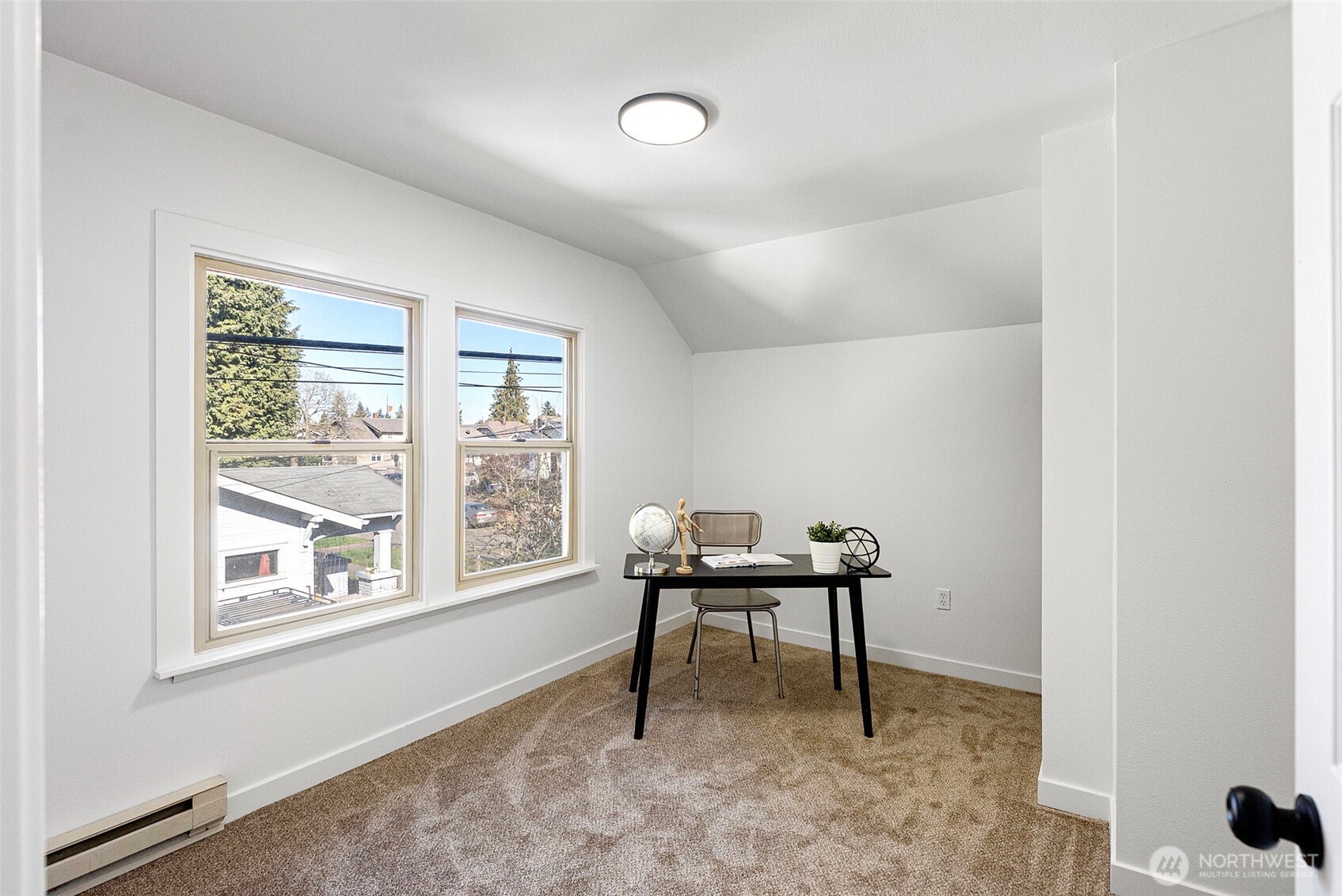 1310 S Pine Street , Tacoma, WA 98405-2473