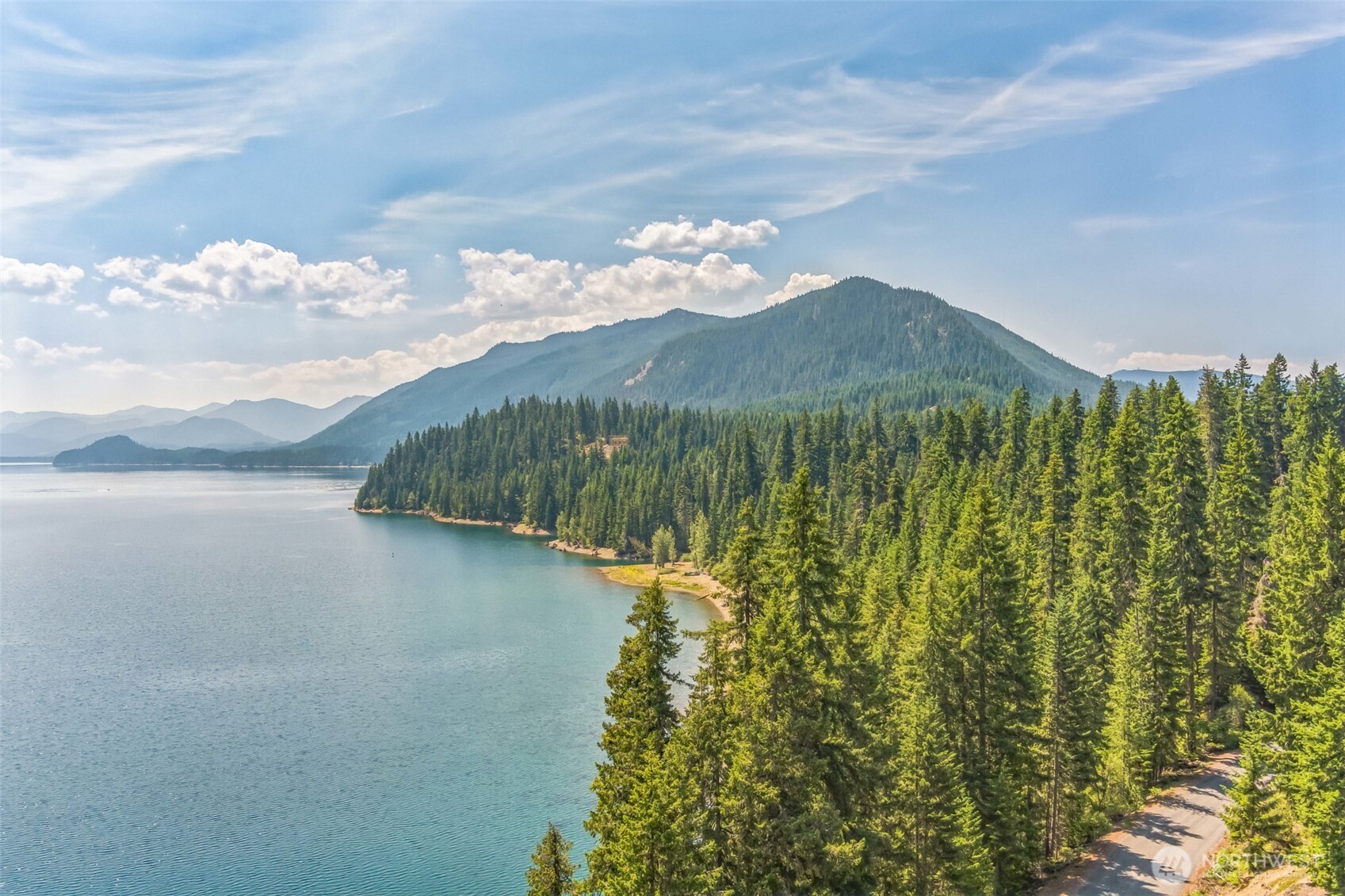 4711 Kachess Lake Rd , Easton, WA 98925