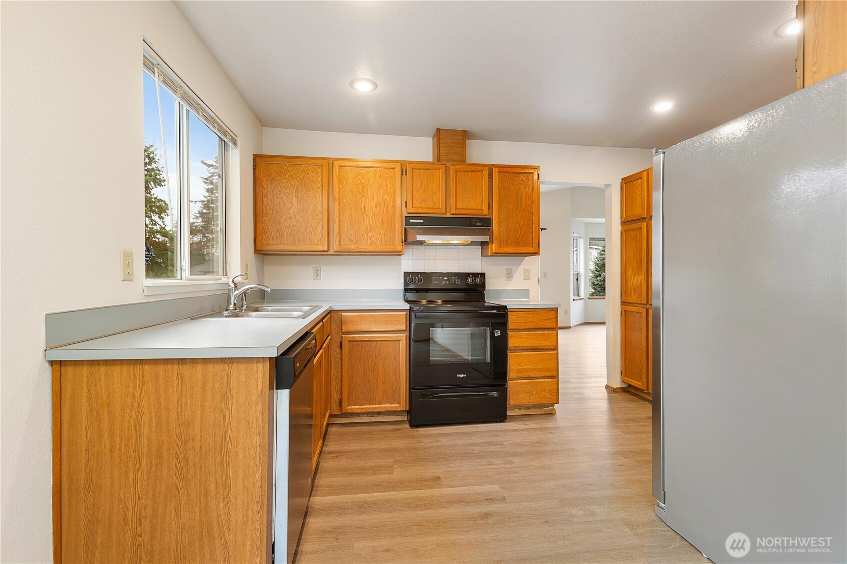 2078 SE 8th Drive , Renton, WA 98055