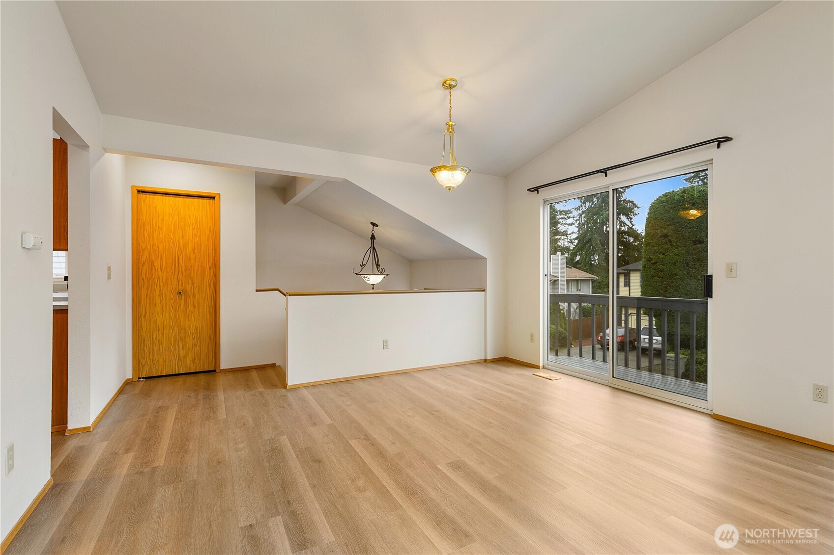 2078 SE 8th Drive , Renton, WA 98055