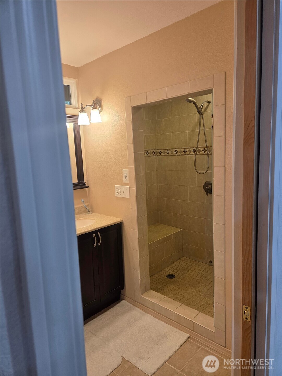 1043 Nootka Drive , Fox Island, WA 98333