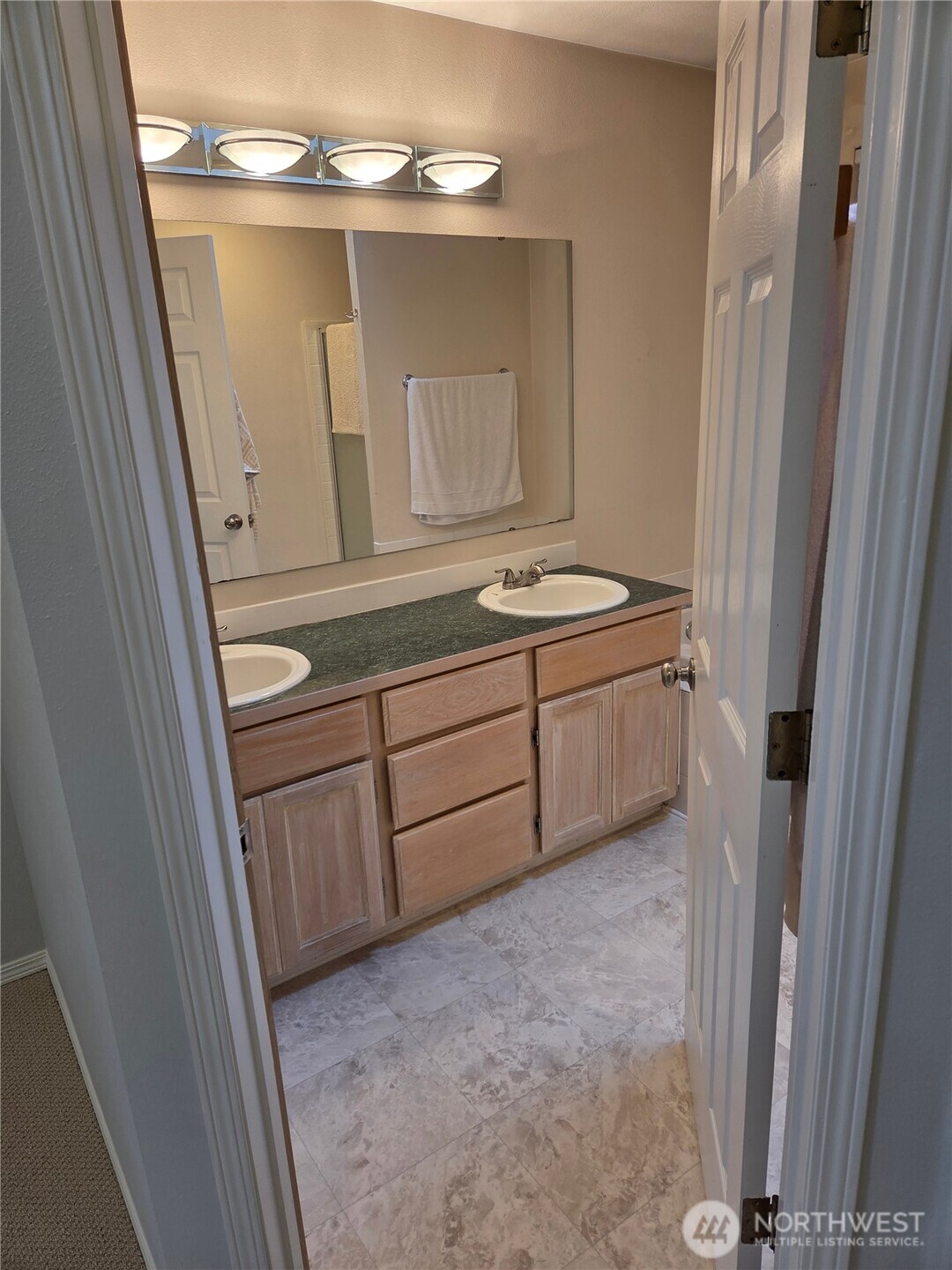 1043 Nootka Drive , Fox Island, WA 98333