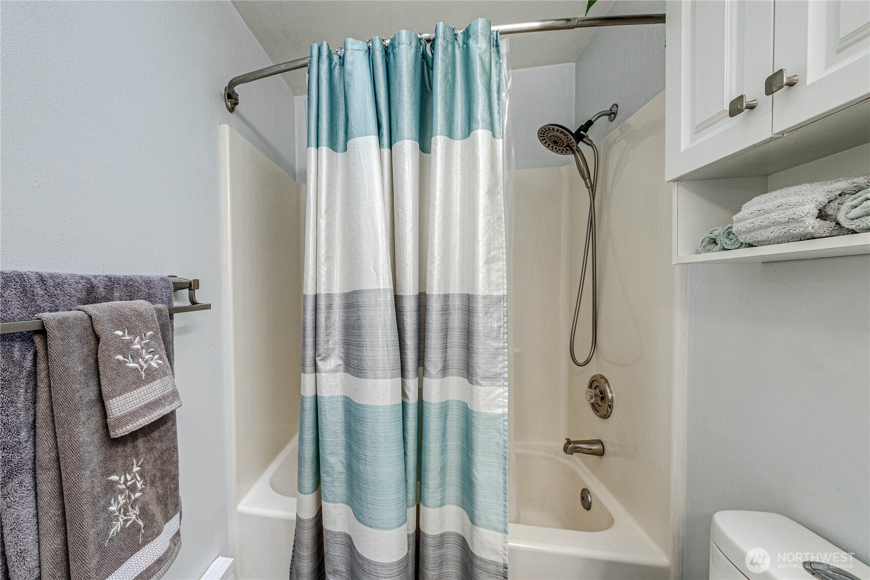 1833 W 12th Street , Port Angeles, WA 98363