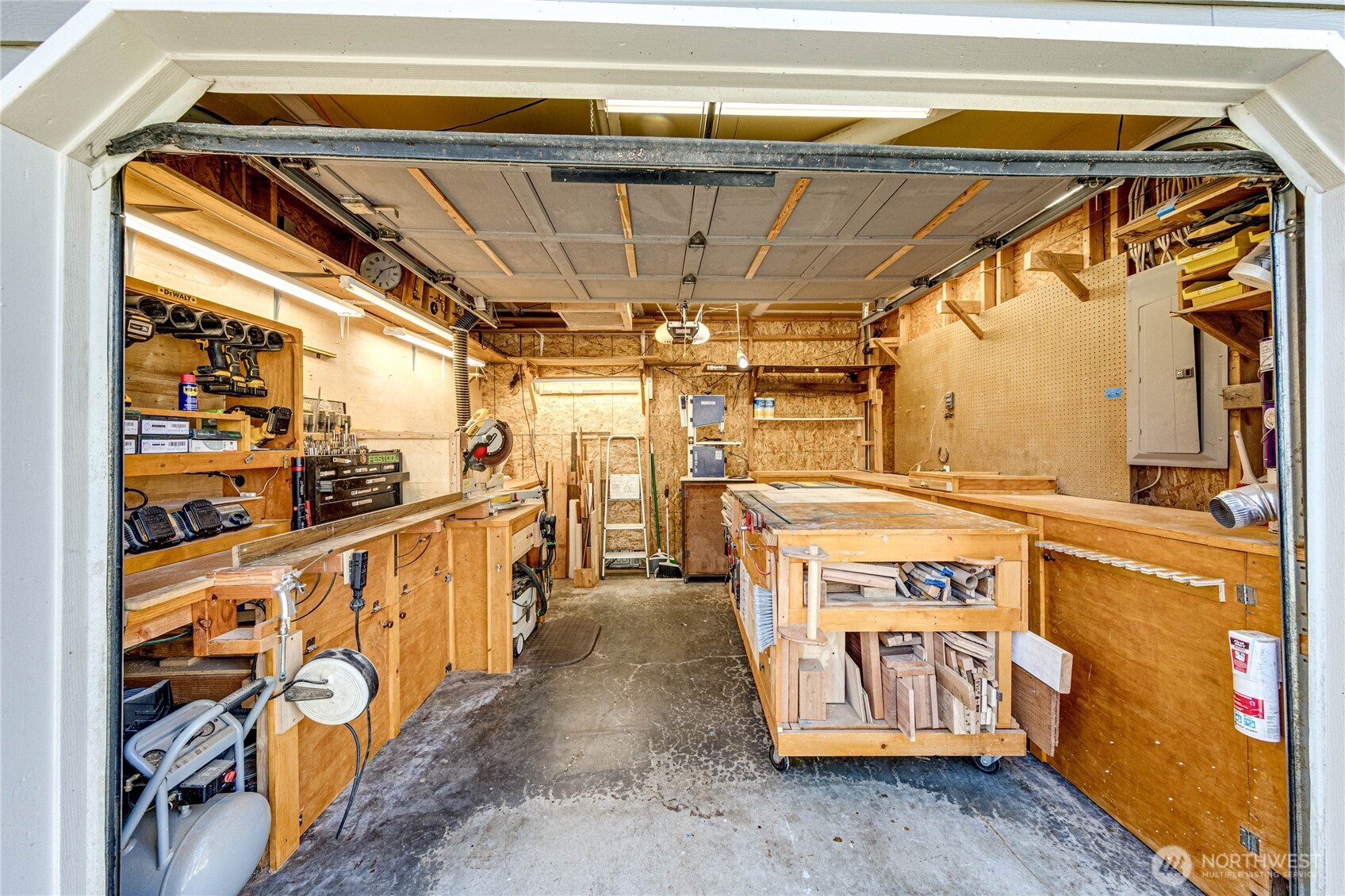 1833 W 12th Street , Port Angeles, WA 98363