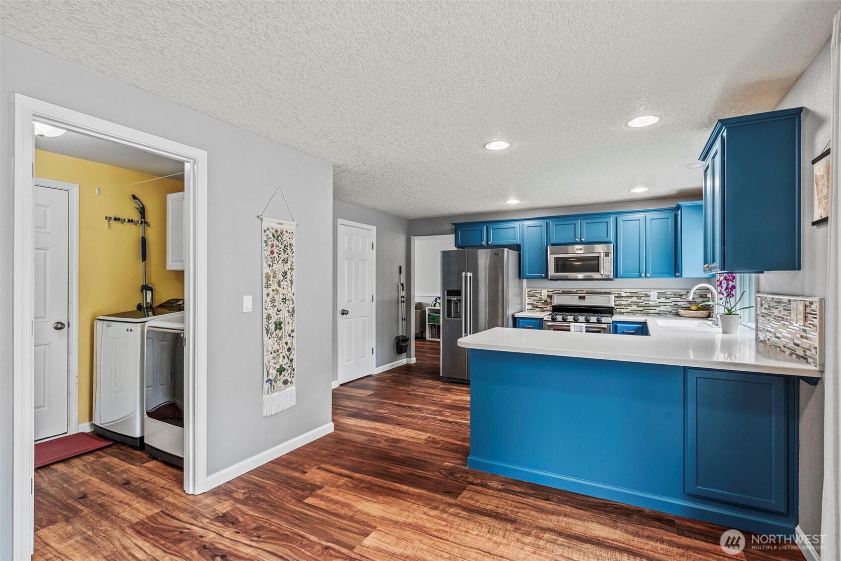 2410 N Heron Drive , Ridgefield, WA 98642