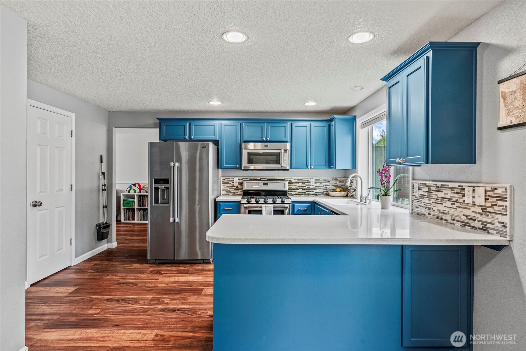 2410 N Heron Drive , Ridgefield, WA 98642