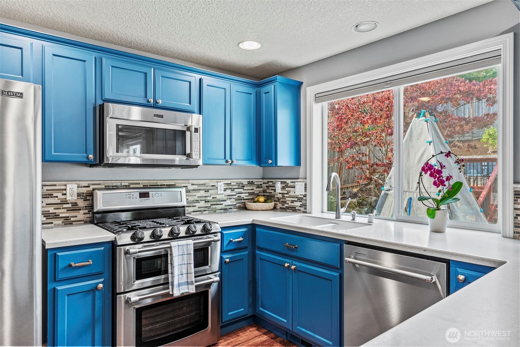 2410 N Heron Drive , Ridgefield, WA 98642