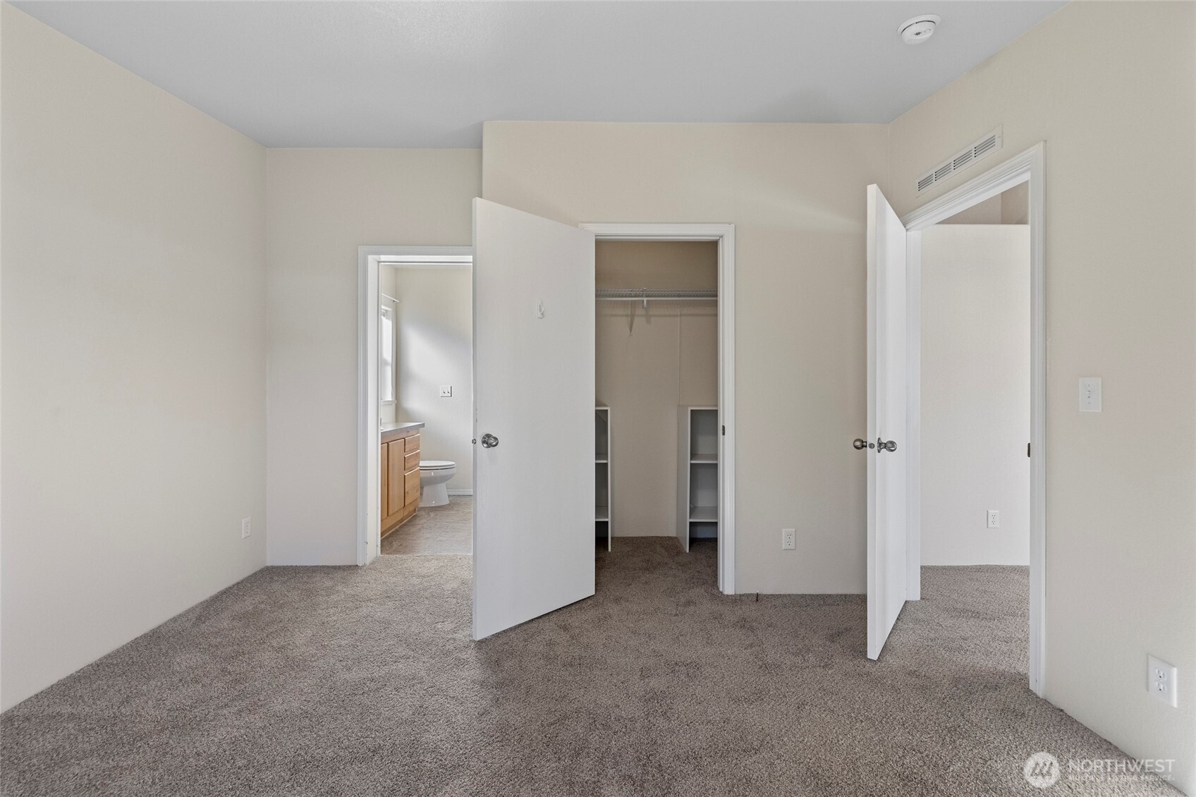 225 NE Ernst Street #73, Oak Harbor, WA 98277