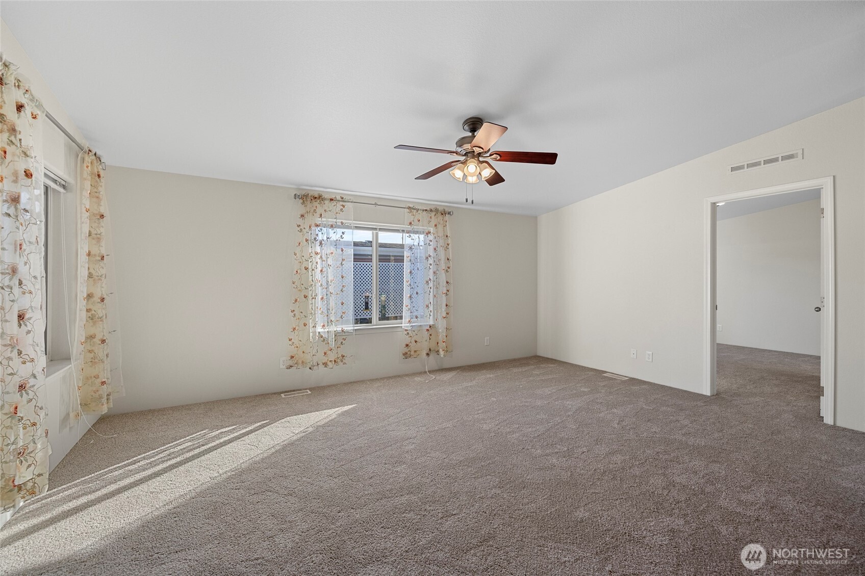 225 NE Ernst Street #73, Oak Harbor, WA 98277