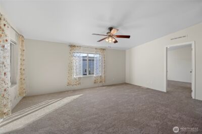 225 NE Ernst Street #73, Oak Harbor, WA 98277 - Photo 4