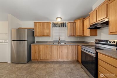 225 NE Ernst Street #73, Oak Harbor, WA 98277 - Photo 9