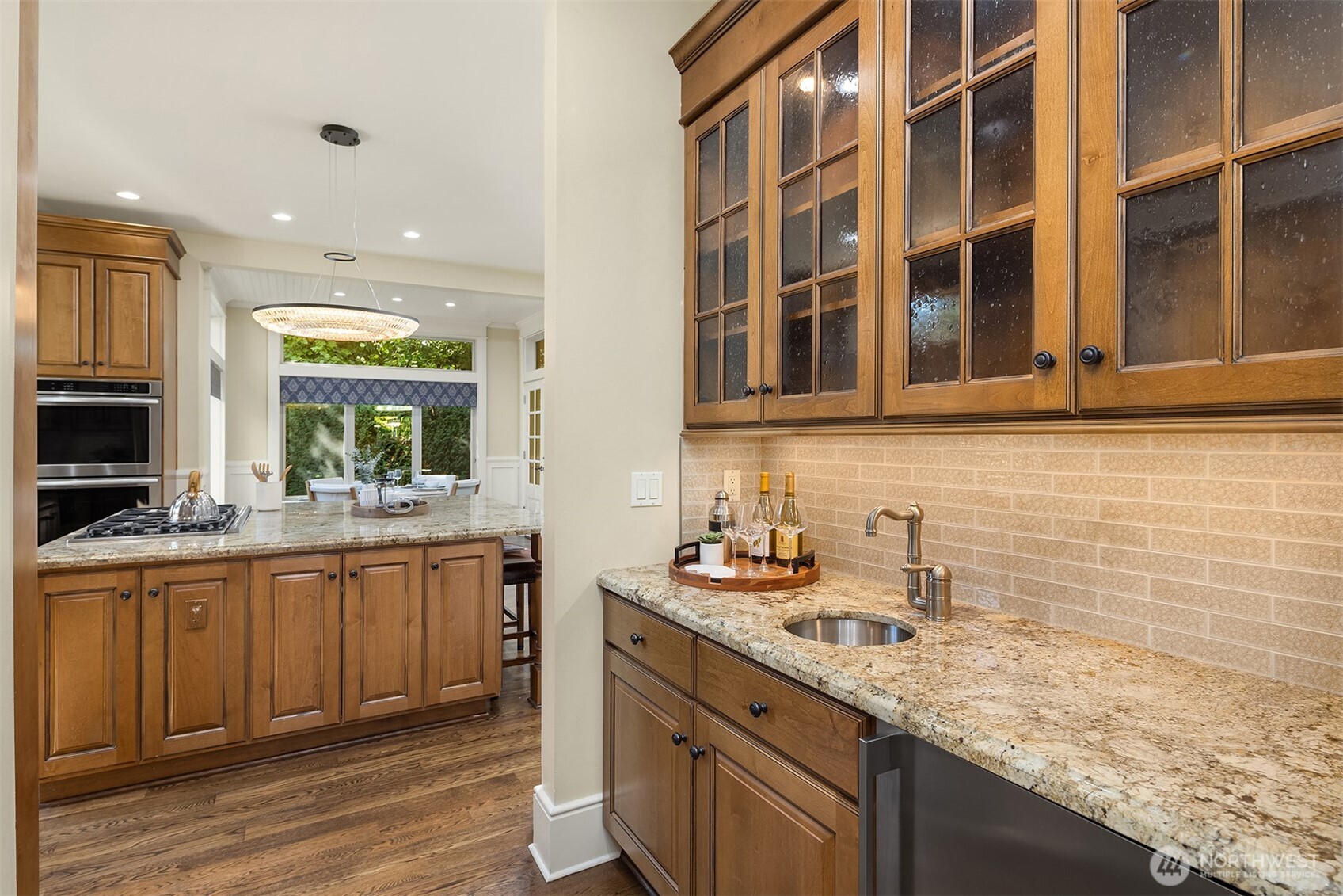 805 92nd Avenue NE, Bellevue, WA 98004