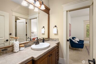 805 92nd Avenue NE, Bellevue, WA 98004 - Photo 28